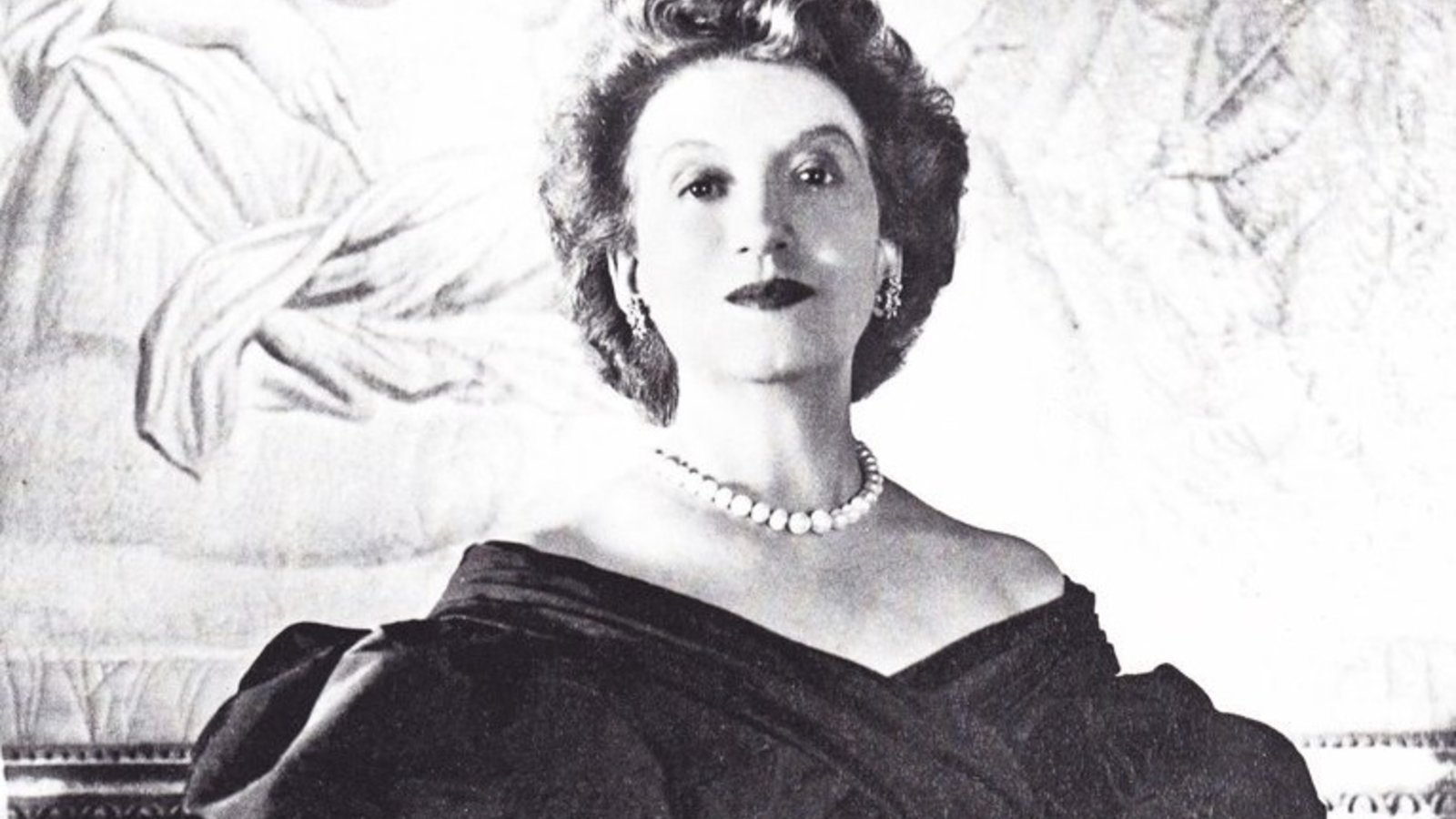 Beauty Queens: Elizabeth Arden