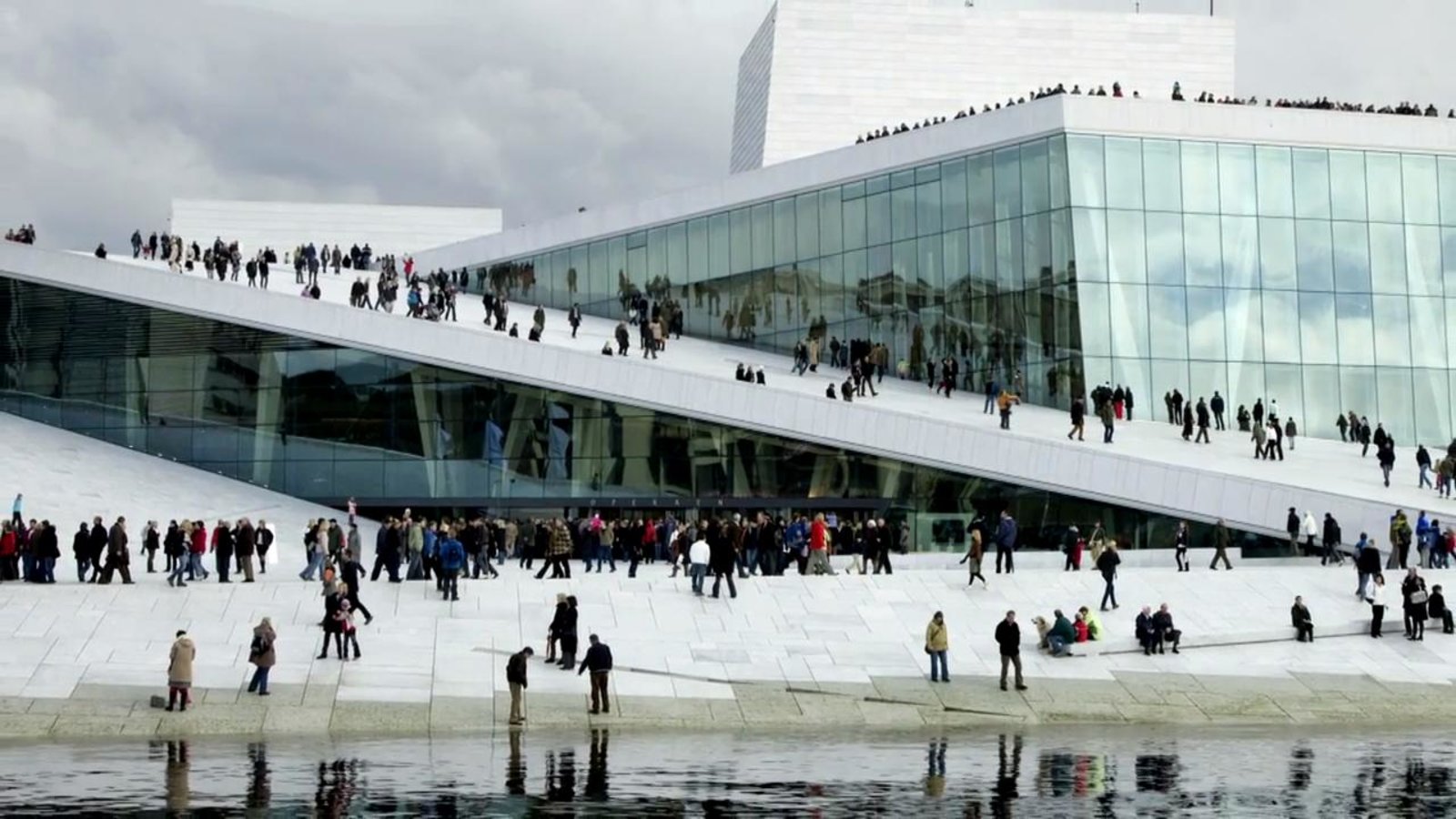 Libraries - The Design of the James B. Hunt Jr. Library, South Mountain Community Library, & Seattle Central Library