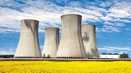 The Nuclear Fuel Cycle and Advanced Reactors